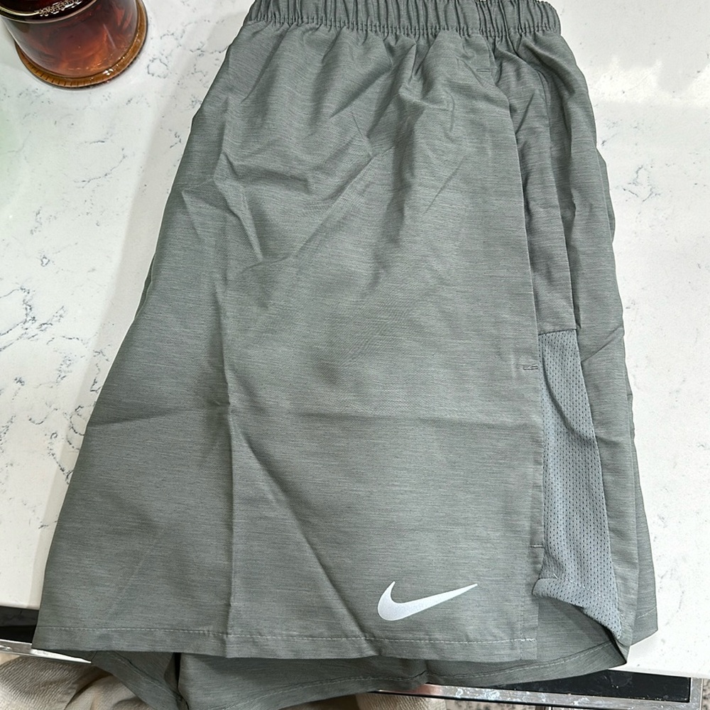 Men’s Nike running shorts Large NWT
